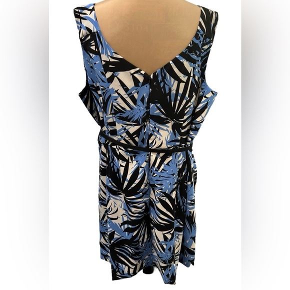 Danny and Nicole Dress A-line V-Neck & Back. Blue, Black & White Tropical Sz 18W - Picture 3 of 10